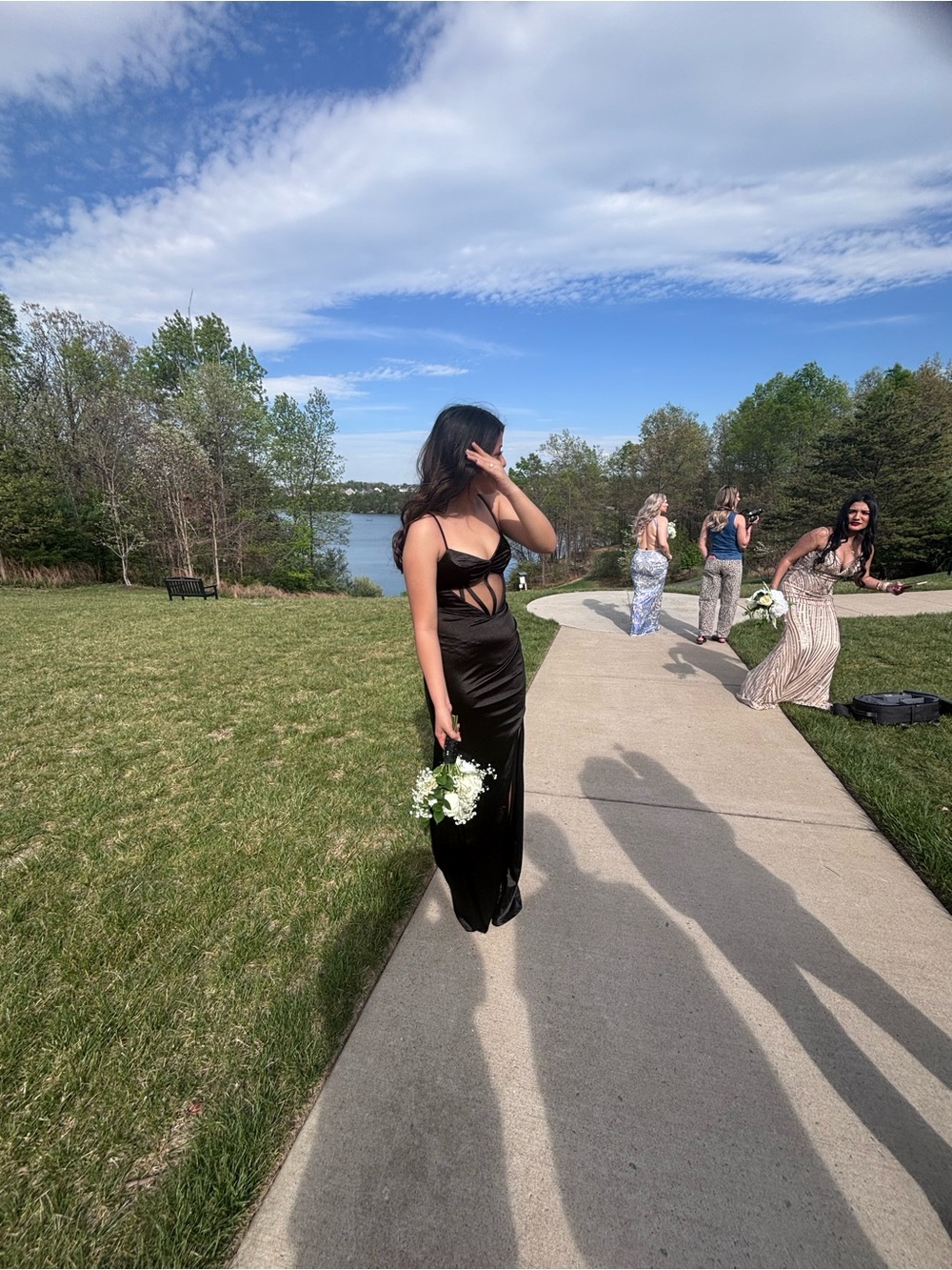 Elegant Black Evening Gown with Sheer Inset and Side Slit - Picture 4 of 4